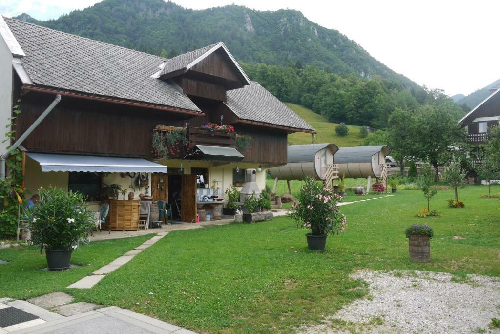 Apartments - Glamping Encijan Begunje na Gorenjskem Esterno foto